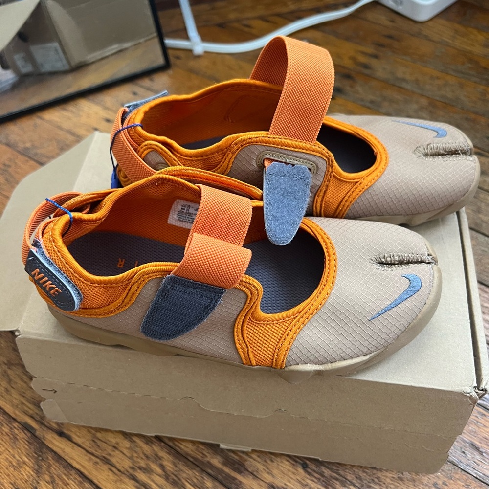 Nike Air Rifts